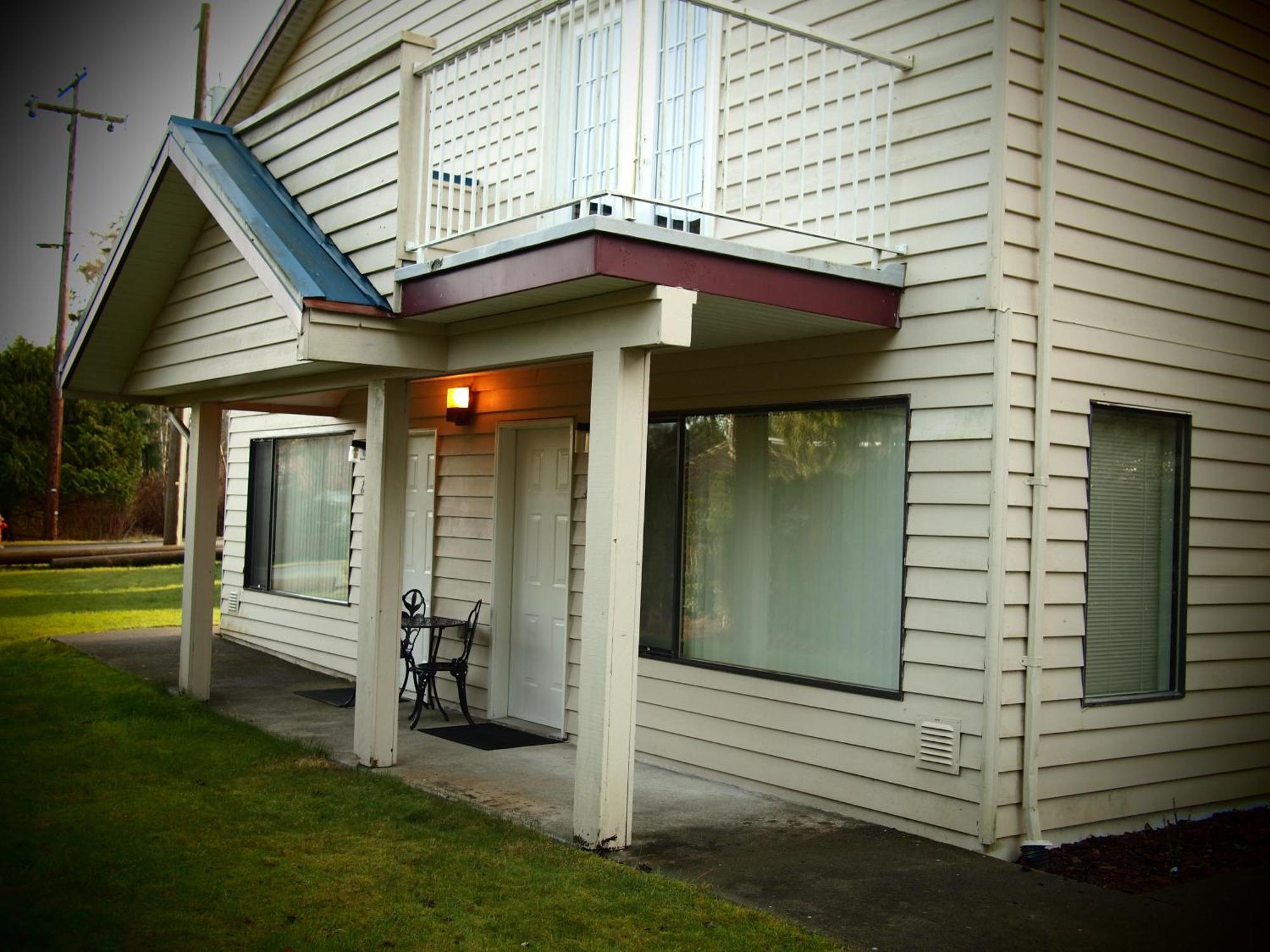 Whale'S Tail Guest Suites Ucluelet Buitenkant foto